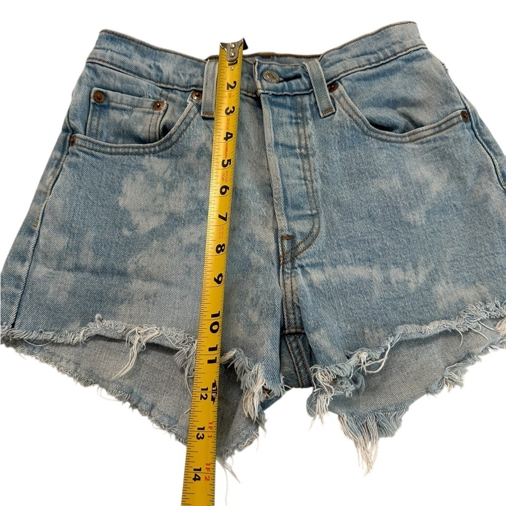Levis 501 Women’s Denim Cut Off Shorts Waist Sz 24 Blue Button Fly 5 Pocket - Picture 12 of 17
